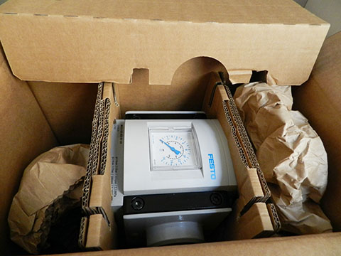 費(fèi)斯托兩寸手動減壓閥MS12-LR-AGI-D7-LD包裝